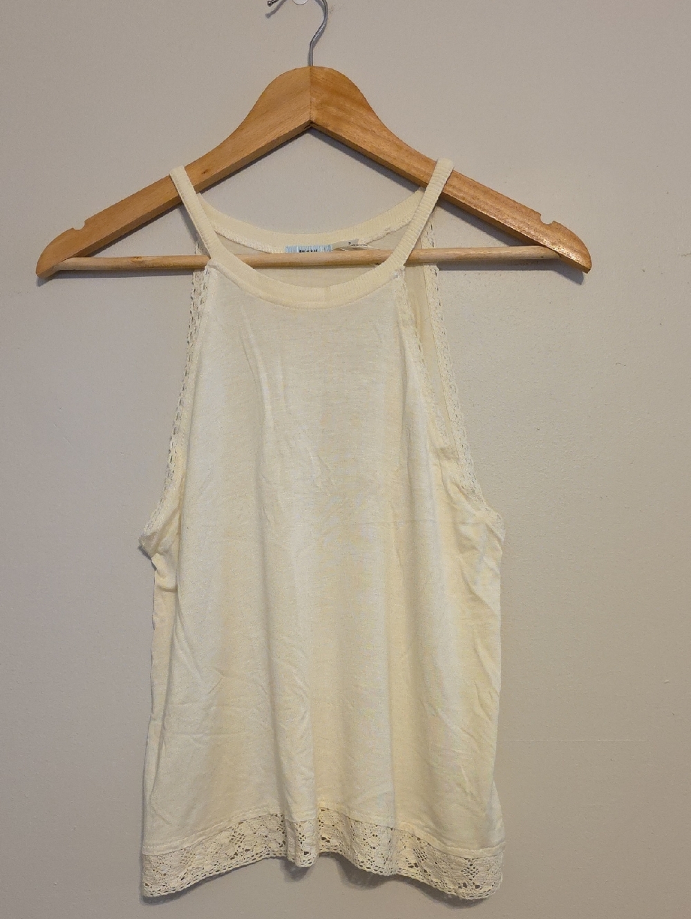 Kimchi Blue Urban Outfitters Cream Crochet-Trim Racerback Camisole